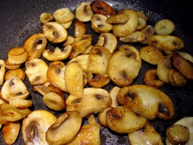 Rindergeschnetzeltes in Pilzrahmsoße - Rezept - Bild Nr. 4