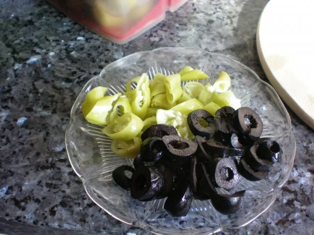 Brot: Weißbrot mit Oliven und Peperoni - Rezept - Bild Nr. 4