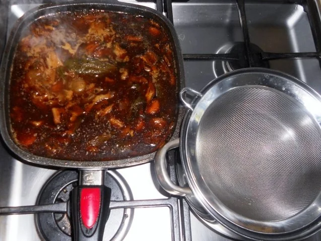 Putenrollbraten in Sahnesauce à la "Oòrndrasch"...( Rzpt. um 1990) - Rezept - Bild Nr. 18