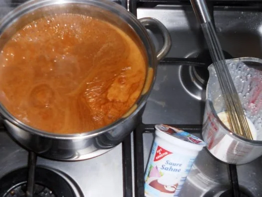 Putenrollbraten in Sahnesauce à la "Oòrndrasch"...( Rzpt. um 1990) - Rezept - Bild Nr. 23