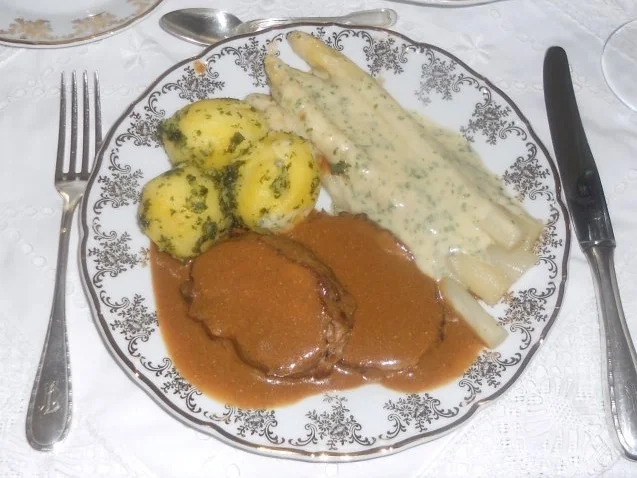 Putenrollbraten in Sahnesauce à la "Oòrndrasch"...( Rzpt. um 1990) - Rezept - Bild Nr. 42