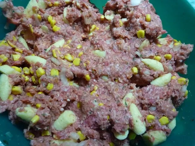 Rezept: FL:Rind/Schwein: Hackkuchen überbacken Bild Nr. 4 FL:Rind/Schwein: Hackkuchen überbacken - Rezept - Bild Nr. 4