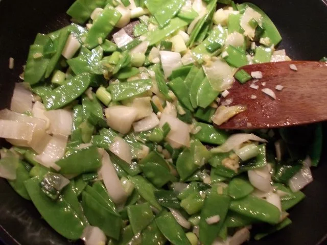 Rezept: Schweinefleisch mit Zuckerschoten Bild Nr. 5 Schweinefleisch mit Zuckerschoten - Rezept - Bild Nr. 5