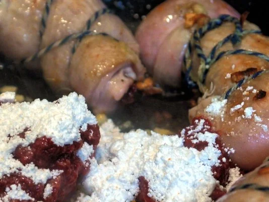 Geschmorte Hähnchenschenkel mit breiten Schnittbohnen - Rezept - Bild Nr. 11