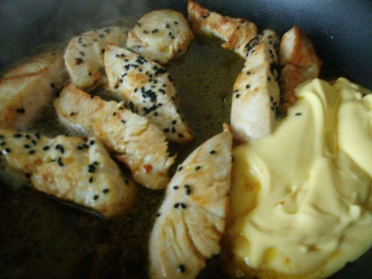 Pute mit Sesamkruste  in Käsesauce mit grünem Spargel - Rezept - Bild Nr. 10