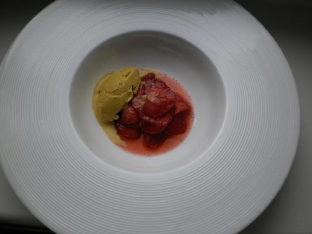 Rezept: Kuchenteigcreme | Erdbeeren | Curryeis Kuchenteigcreme | Erdbeeren | Curryeis - Rezept