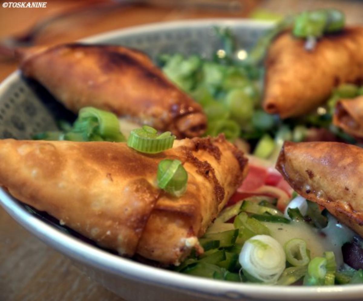 Bilder für Ziegenkäsepäckchen auf Salat - Rezept