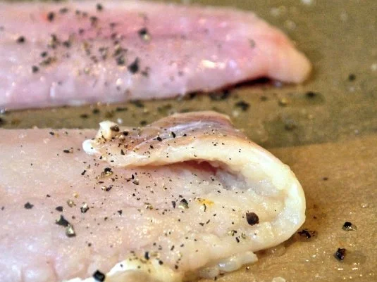 Rotbarschfilet mit Senf-Thymian-Kruste auf Gemüse-Quinoa - Rezept - Bild Nr. 5
