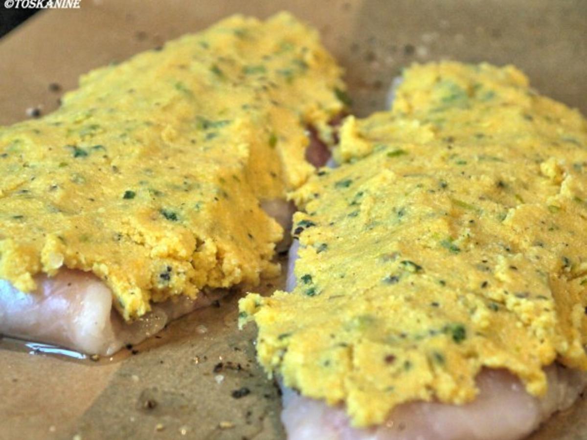 Rotbarschfilet mit Senf Thymian Kruste auf Gemüse Quinoa - einfach ...