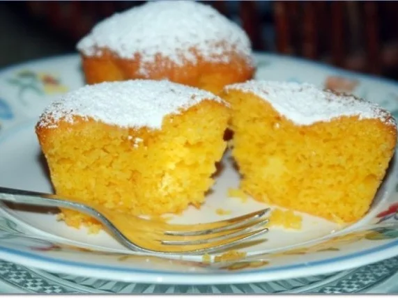 Rezept: HIPPER KAROTTENKUCHEN Bild Nr. 4 HIPPER KAROTTENKUCHEN - Rezept - Bild Nr. 4