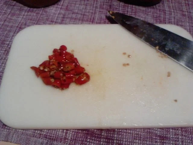 HEUTE BLEIBT DIE KÜCHE KALT -- EIDGENÖSSISCHER WURSTSALAT FEURIO - Rezept - Bild Nr. 3