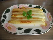 Vegan : Spargel in (veganer) Butter gebratenen  mit Kartoffel - Möhren - Beilage - Rezept