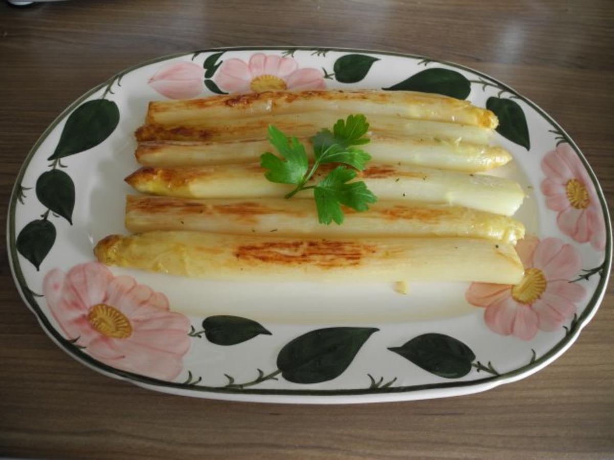 Vegan : Spargel in (veganer) Butter gebratenen mit Kartoffel - Möhren -
Beilage - Rezept Eingereicht von Forelle1962