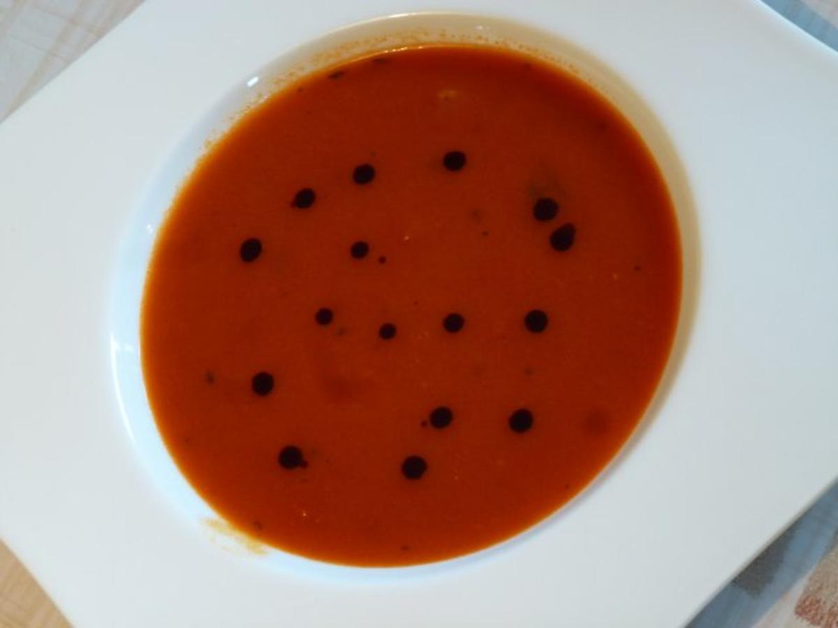 Tomaten-Ingwer-Möhren-Chilisuppe - Rezept