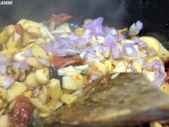 Rezept: Spaghetti mit Kräuterseitlings-Tomaten-Sugo Bild Nr. 10 Spaghetti mit Kräuterseitlings-Tomaten-Sugo - Rezept - Bild Nr. 10