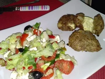 Türkische Köfte mit Fetakäse gefüllt - Rezept