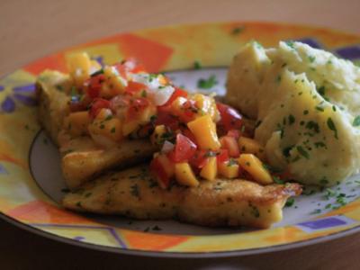 Rezept: Viktoriabarsch in Eihülle und Mango-Tomatensalsa Viktoriabarsch in Eihülle und Mango-Tomatensalsa - Rezept