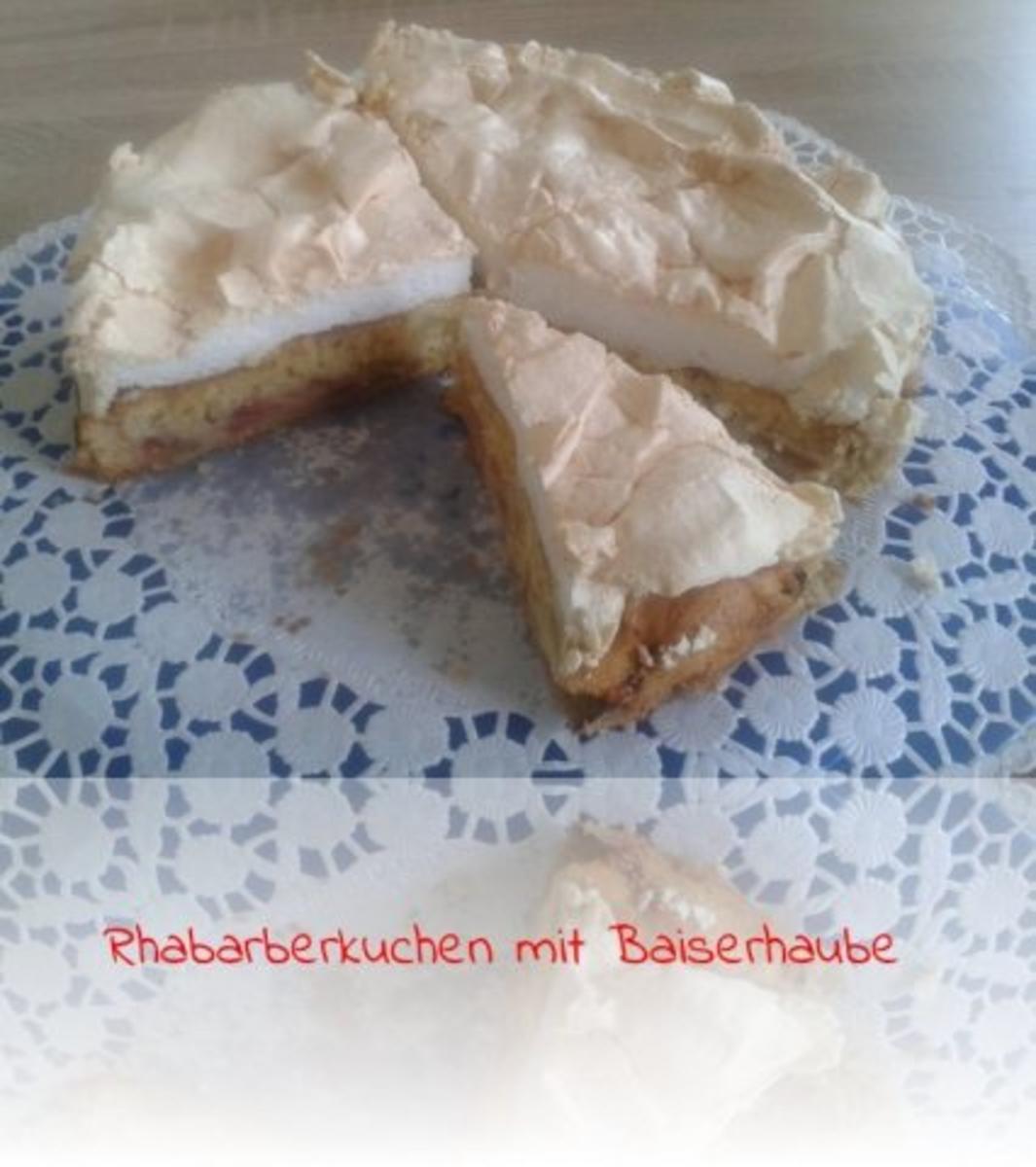 Rhabarberkuchen mit Baiserhaube - Rezept