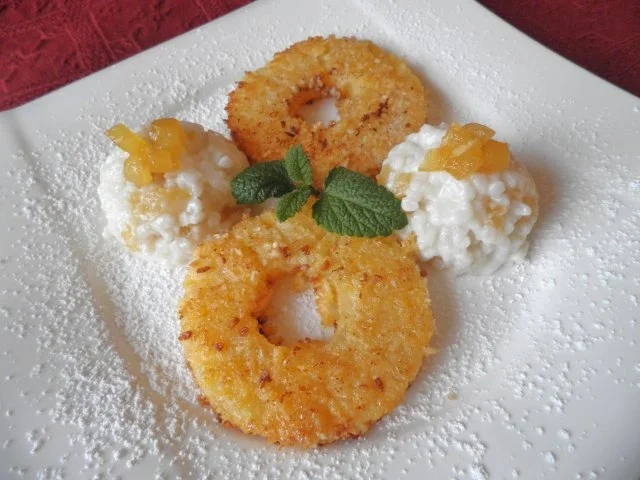 Kokos - Milchreis mit karamelisierter Ananas ... - Rezept