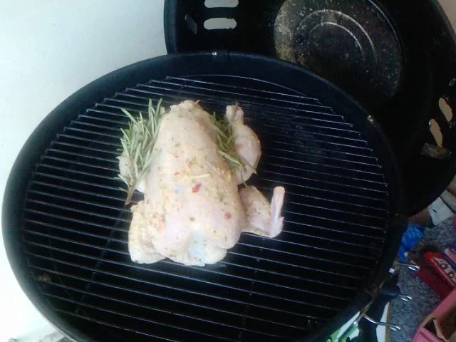 DAS GEILSTE GRILLHÄHNCHEN DES ALLGÄUS AN BRATGEMÜSESALAT - Rezept - Bild Nr. 19