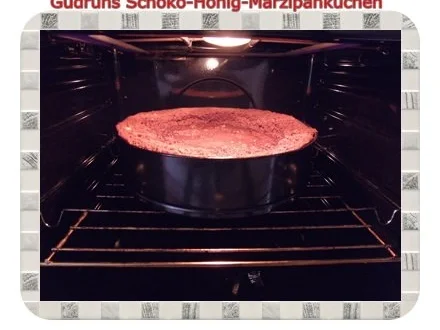 Kuchen: Schoko-Honig-Marzipankuchen - Rezept - Bild Nr. 11