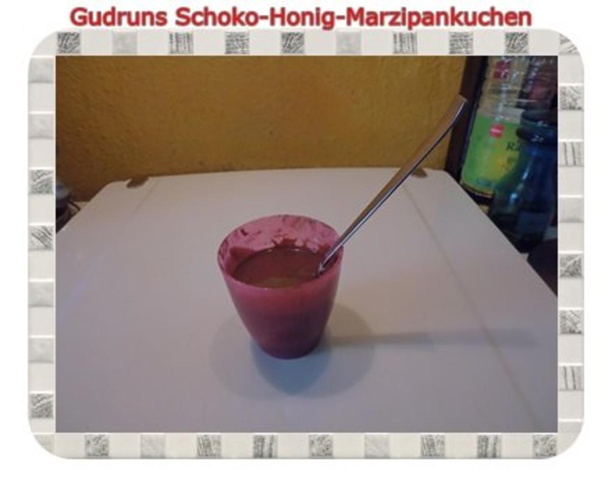 Kuchen: Schoko-Honig-Marzipankuchen - Rezept - Bild Nr. 13