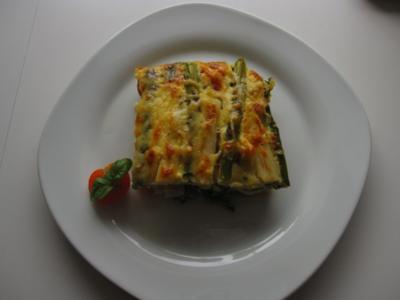 Rezept: Spargelauflauf mit Spinat, Tomaten und Lachs Spargelauflauf mit Spinat, Tomaten und Lachs - Rezept