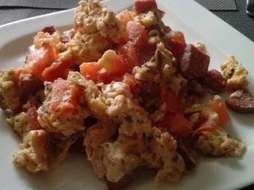 Türkische Sucuk mit Tomate und Eier - Rezept - Bild Nr. 2