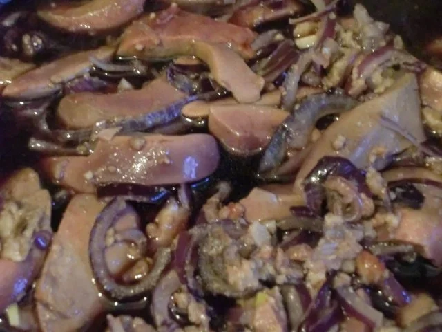 Schweine - Nieren in Zwiebel - Rotwein - Soße - Rezept - Bild Nr. 5