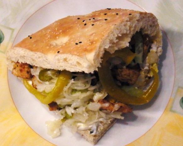 Puten Gyros im Fladenbrot - Rezept mit Bild - kochbar.de