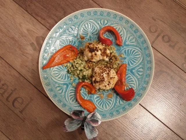 Rezept: Seeteufel im Steinpilzstaub mit Petersilien-Graupen-Risotto Seeteufel im Steinpilzstaub mit Petersilien-Graupen-Risotto - Rezept