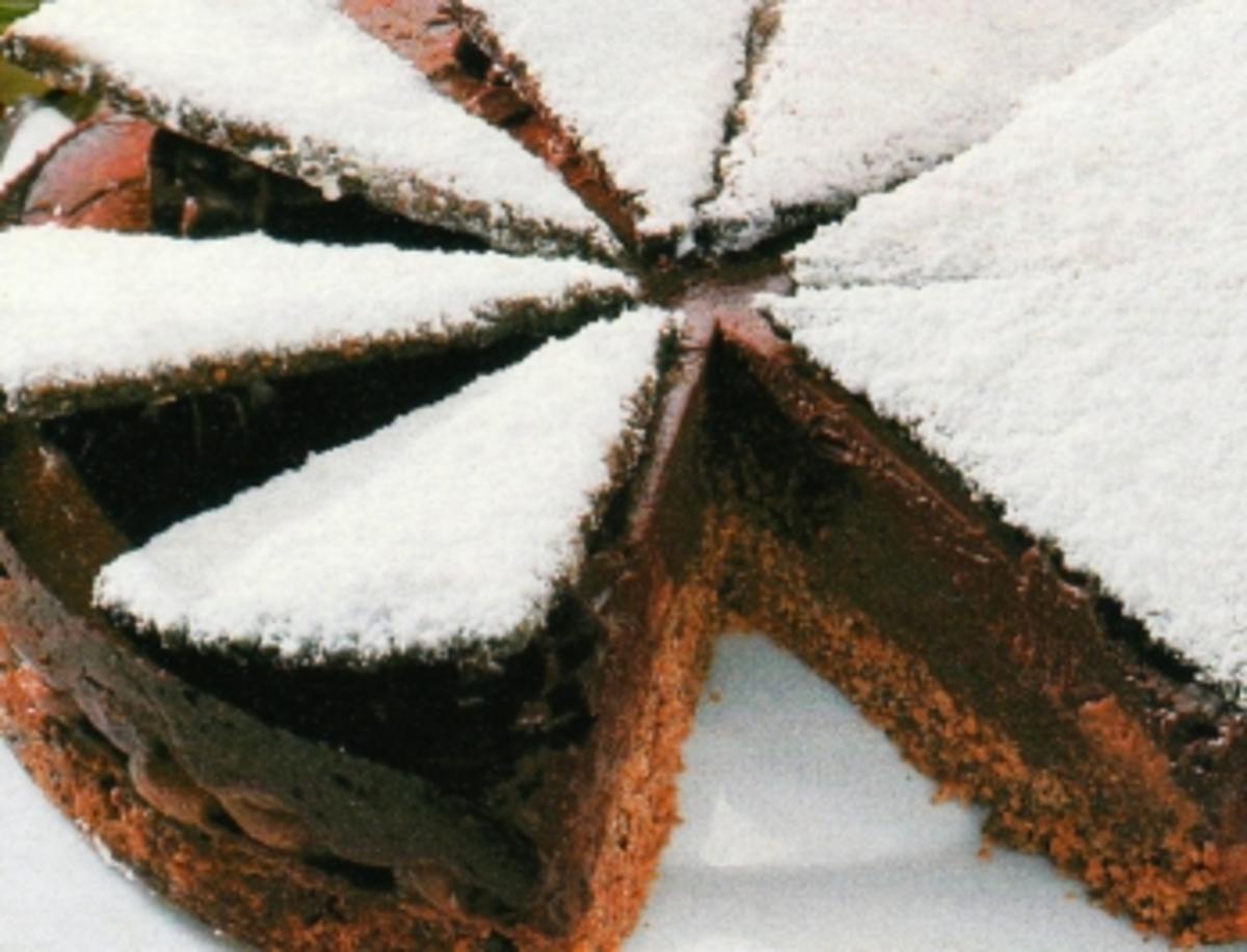 Fächertorte mit Rumfrüchten - Rezept