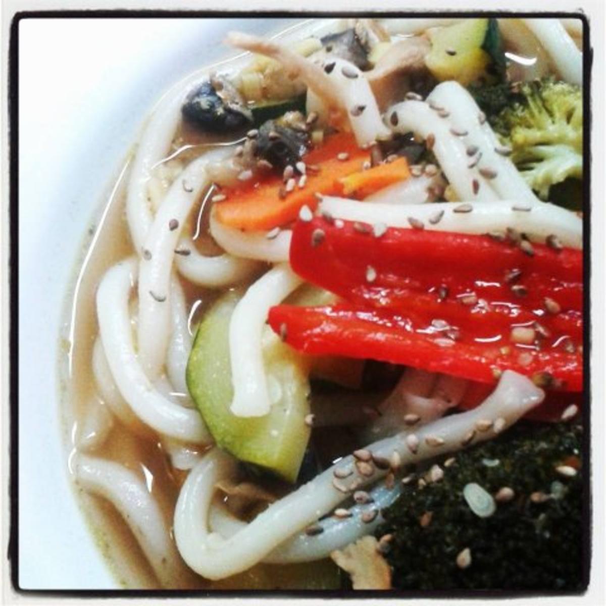 Udon-Nudelsuppe (vegan) - Rezept - Bild Nr. 2