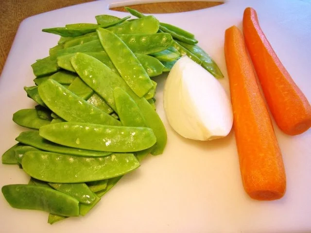 Rezept: Zarte Erbsen mit Möhrchen ... Bild Nr. 3 Zarte Erbsen mit Möhrchen ... - Rezept - Bild Nr. 3