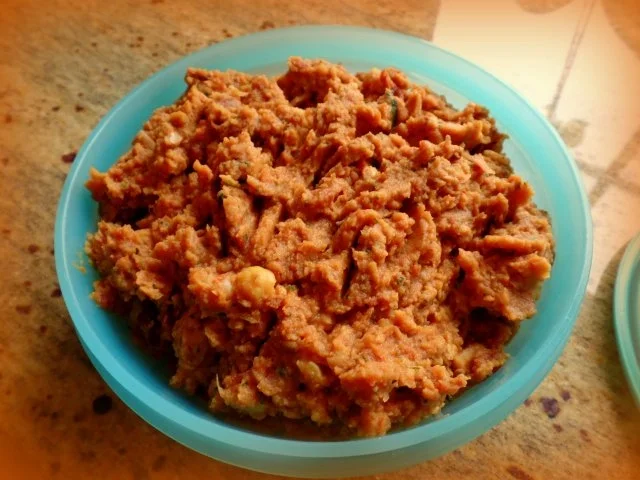 Rezept: Kichererbsen-Tomaten-Dip; ähnlich Hummus Kichererbsen-Tomaten-Dip; ähnlich Hummus - Rezept