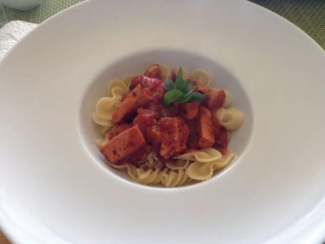 Wurstgulasch Provençale - Rezept