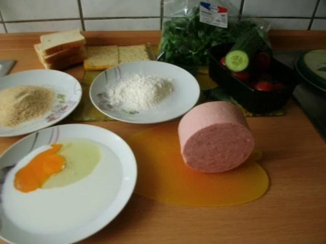 überbackene Jägerschnitzel mit Tomaten und Zwiebelringen - Rezept - Bild Nr. 3