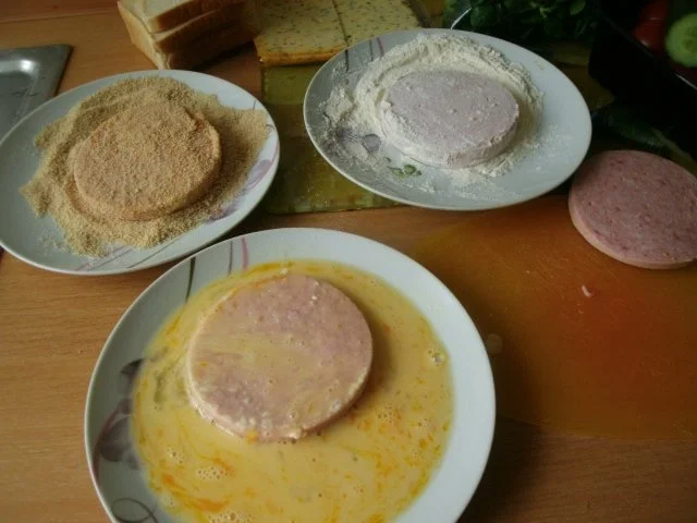 überbackene Jägerschnitzel mit Tomaten und Zwiebelringen - Rezept - Bild Nr. 5