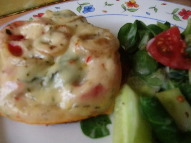 überbackene Jägerschnitzel mit Tomaten und Zwiebelringen - Rezept - Bild Nr. 2