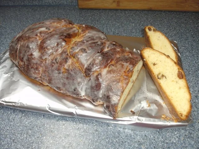 Rezept: Rosinen - Butterzopf Bild Nr. 2 Rosinen - Butterzopf - Rezept - Bild Nr. 2