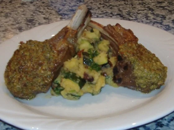 Rezept: Grober Kartoffelstampf mit Zucchini,Bärlauch und getrockneten Tomaten Bild Nr. 5 Grober Kartoffelstampf mit Zucchini,Bärlauch und getrockneten Tomaten - Rezept - Bild Nr. 5