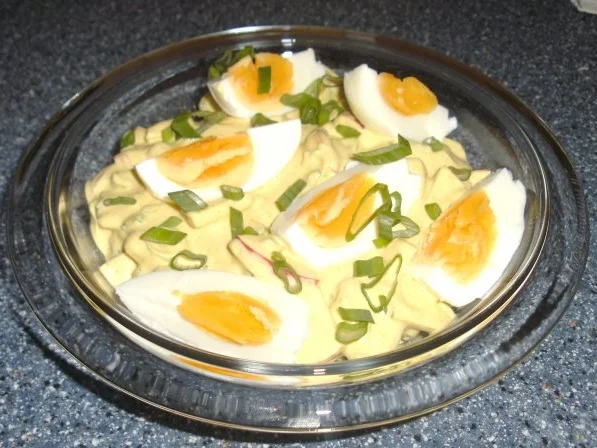 Rezept: Eiersalat mit Curry Eiersalat mit Curry - Rezept