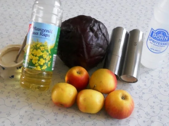 Rotkohl - Rohkostsalat - à la "Oòrndrasch" (Rzpt. um 1976) - Rezept - Bild Nr. 2