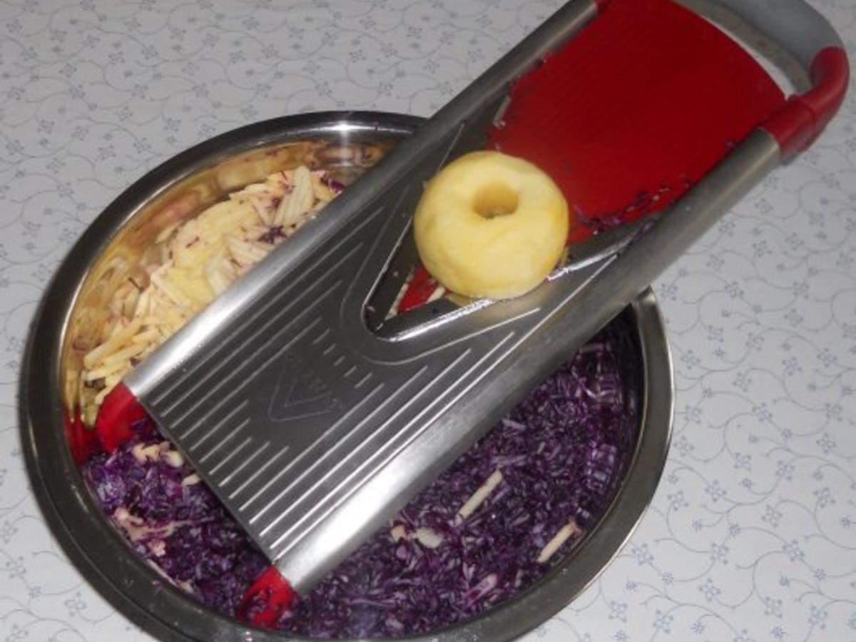 Rotkohl - Rohkostsalat - à la &amp;quot;Oòrndrasch&amp;quot; (Rzpt. um 1976) - Rezept