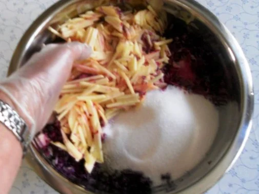 Rotkohl - Rohkostsalat - à la "Oòrndrasch" (Rzpt. um 1976) - Rezept - Bild Nr. 7