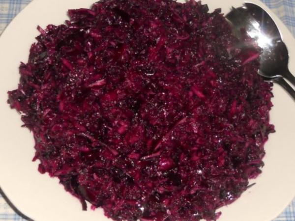 Rotkohl - Rohkostsalat - à la &amp;quot;Oòrndrasch&amp;quot; (Rzpt. um 1976) - Rezept