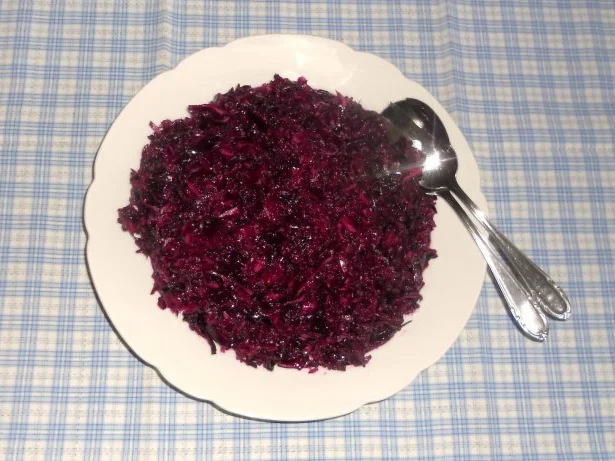 Rotkohl - Rohkostsalat - à la "Oòrndrasch" (Rzpt. um 1976) - Rezept