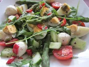 Rucolasalat mit grünem  Spargel und Chili - Rezept
