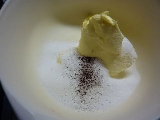 Rezept: Kuchen: Marzipan-Schoko-Kuchen Bild Nr. 2 Kuchen: Marzipan-Schoko-Kuchen - Rezept - Bild Nr. 2