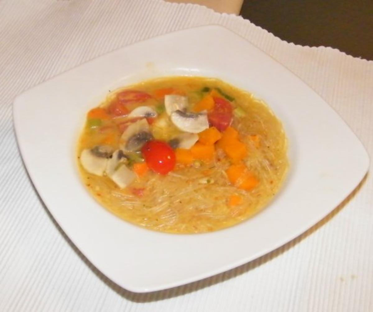 Kürbis-Glasnudel-Suppe - Rezept